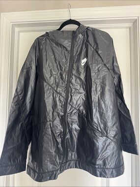 Nike Black Lightweight Hooded Jacket
